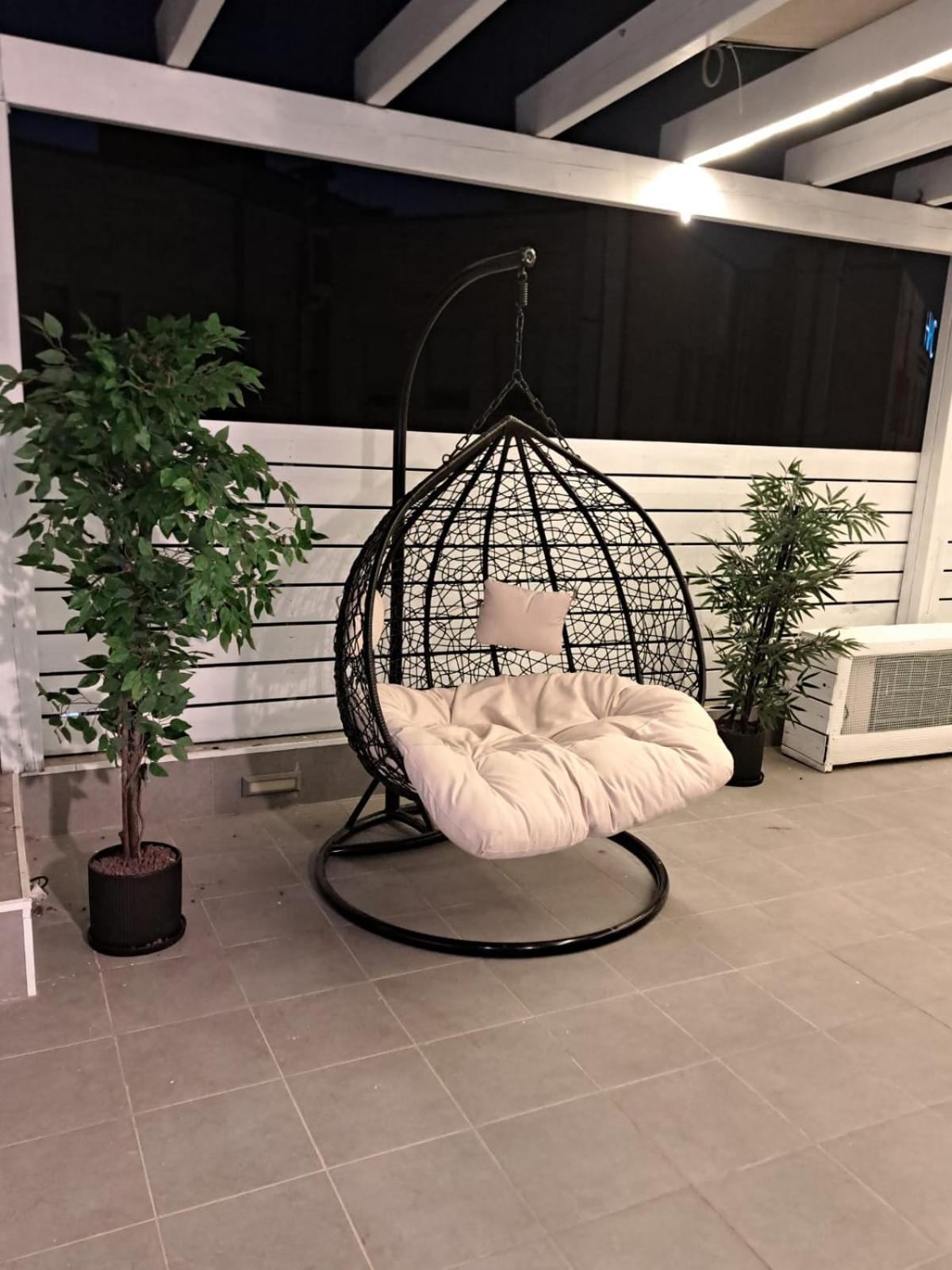 Authentic One Bedroom Apartment In City Center Jerusalem Exterior photo
